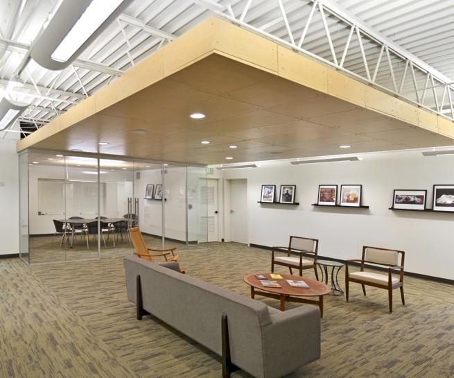 Crescent Building Office Waiting